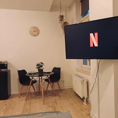 Business Mit Neuem Bad / Wlan / Smart-tv / Kueche