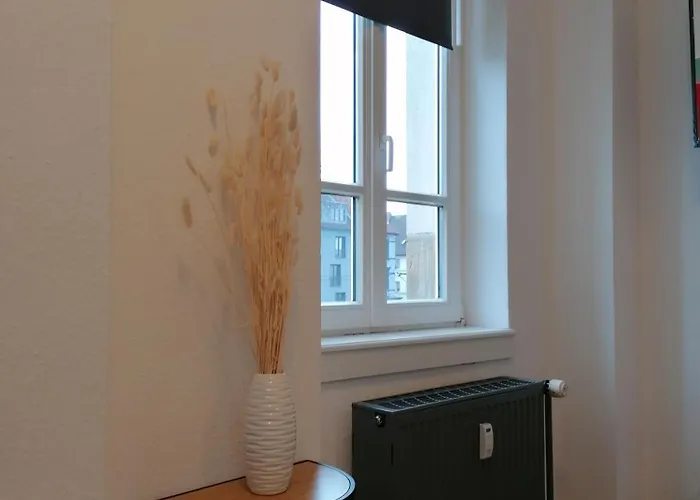 Business Mit Neuem Bad / Wlan / Smart-tv / Kueche * Mannheim