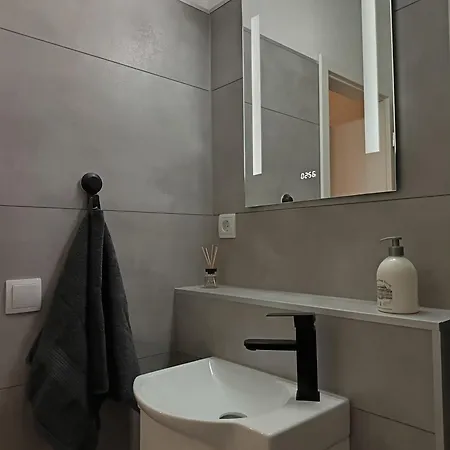 דירה Business Mit Neuem Bad / Wlan / Smart-tv / Kueche *